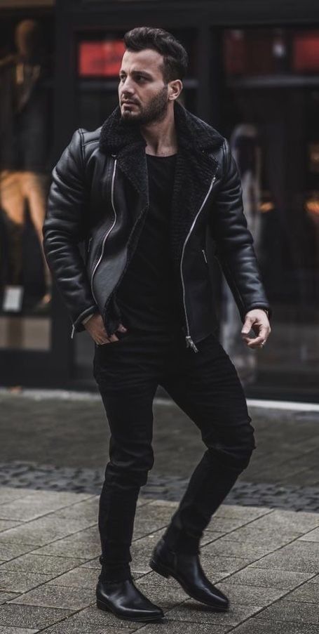 Full black outfit with removable collar leather jacket 